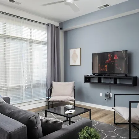 Spacious 2Bd With Private Balcony And Free Parking Charlotte Exterior photo